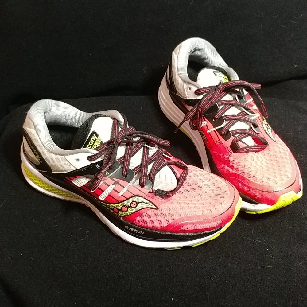 Women's Saucony Triumph ISO 2 Size 7